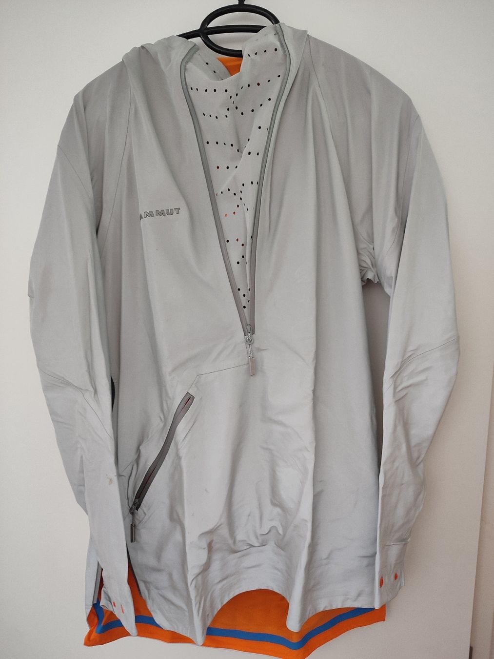 Mammut Giacche: Mammut Jacke reflektierend S – Usato da Dürrenäsch venduto da ShinJewel