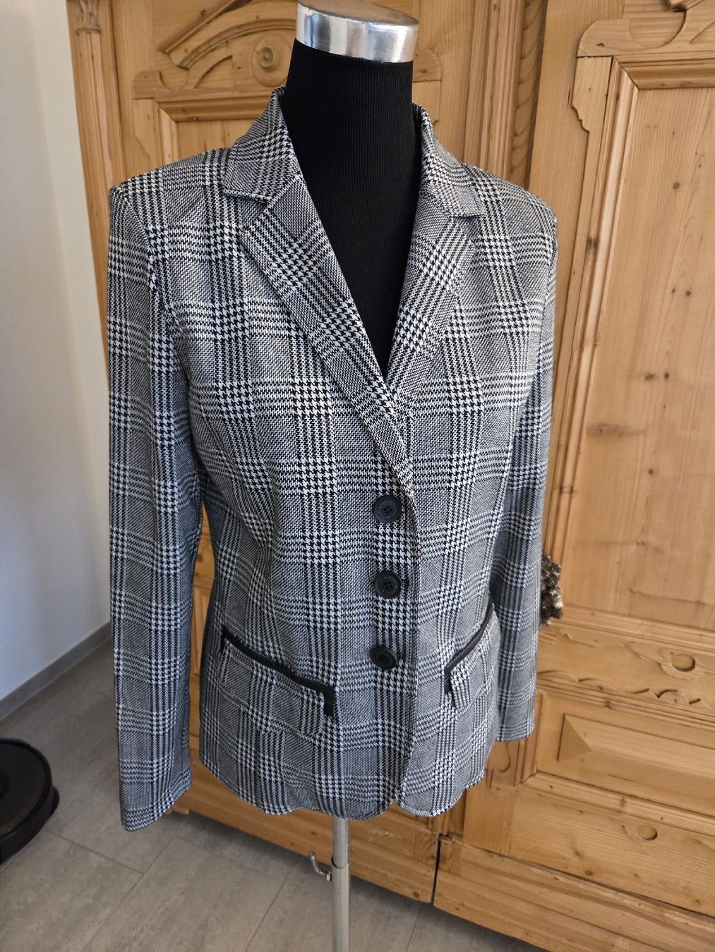 Giacche: schöner Blazer, Just white – Nuovo (secondo la descrizione) da Wiesendangen venduto da Sinhuk