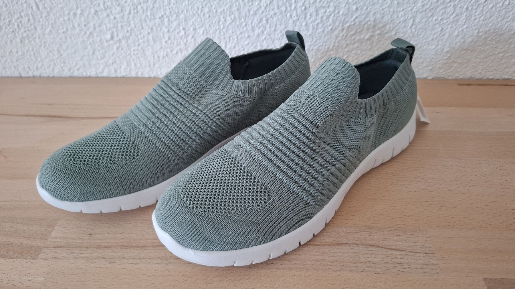 Damenschuhe: Esmara Damenschuhe Grösse 38 neu – Neu und originalverpackt aus Emmen von Tigerlady