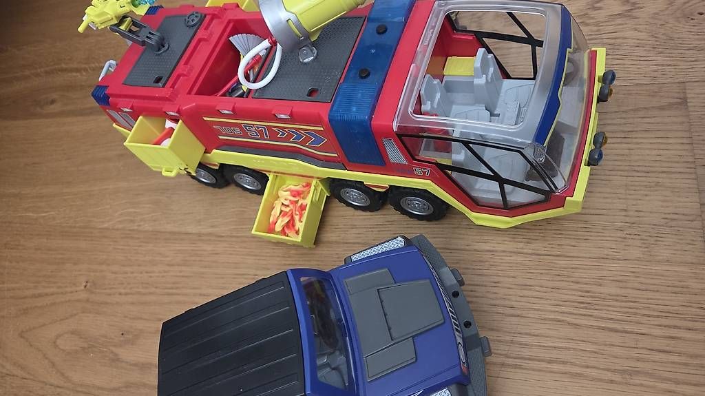 Giocattoli: playmobil feuerwehrauto – Usato da Niederwangen BE venduto da Hmela