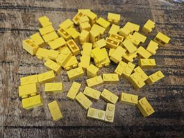 lego 3004 lot de 70 pièces Yellow Brick 1 x 2 