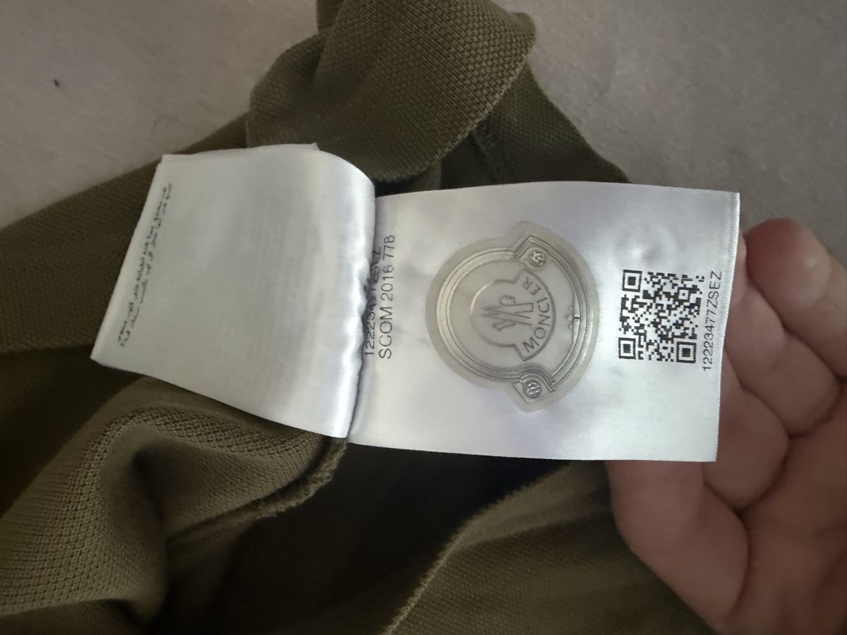 Moncler Polo-Shirts: Polo Moncler – Neu (gemäss Beschreibung) aus Bulle von Laetitia84 4