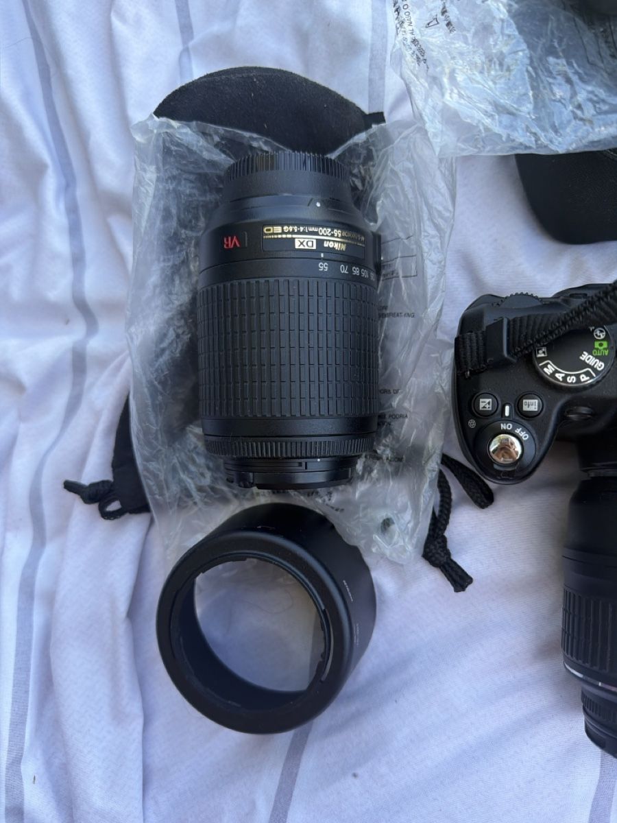Nikon Fotocamera: Nikon D3000 + Objectifs + Flash Speedlight – Kit complet neu – Nuovo e nell'imballaggio originale da Bussigny venduto da nao_pgz9 1