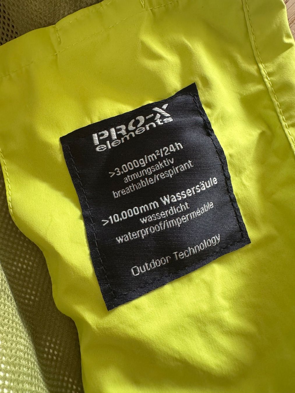 Giacche & Cappotti: Regenjacke, Grösse 176 – Usato da Belp venduto da Mundial 3