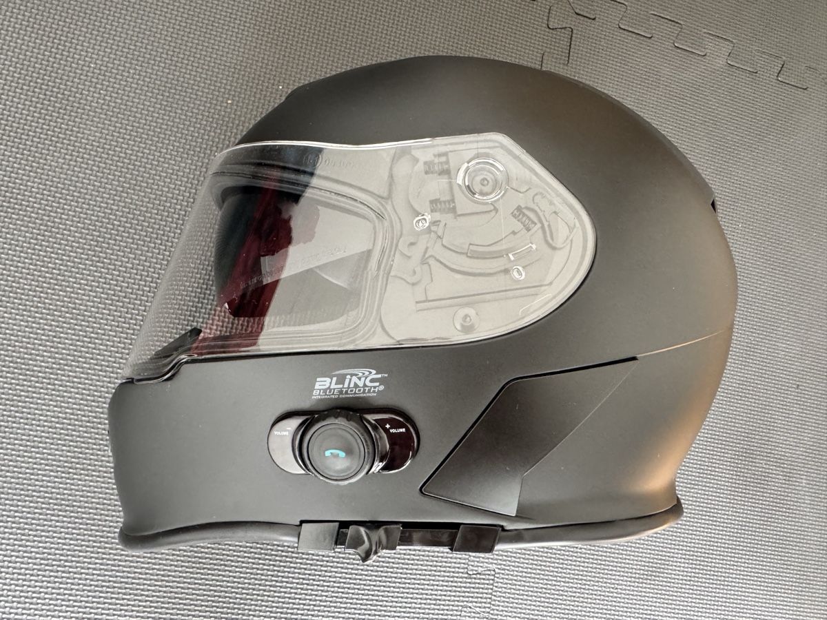 Caschi & visiere: Casque moto noir avec système Blinc Bluetooth comme neuf – Nuovo (secondo la descrizione) da Genève venduto da chris206