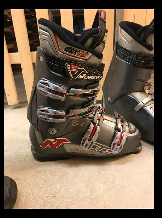 Nordica Chaussures hommes: Chaussures de ski – D'occasion à Villeneuve VD par did_pxf2