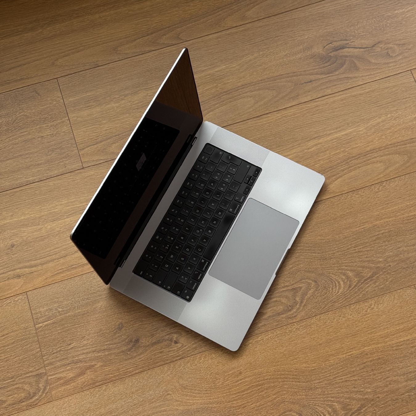 Apple PCs: MacBookPro 16" M1 Max 64gb 1to 2021 – Gebraucht aus Martigny von b_p1