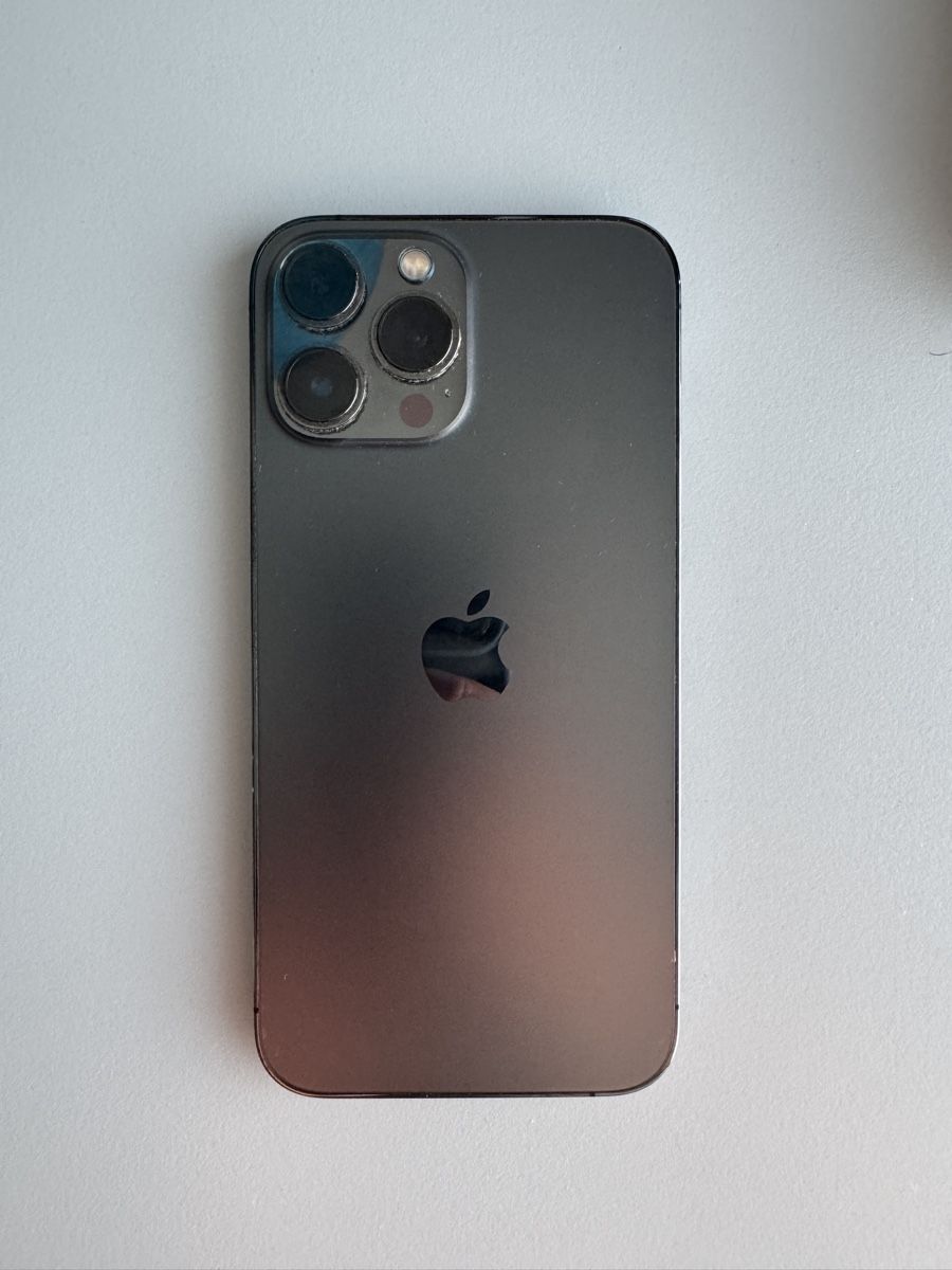 Apple Handys / Smartphones: Iphone 13 Pro Max 256 GB Graphite – Gebraucht aus Zürich von ArtByEsb 1