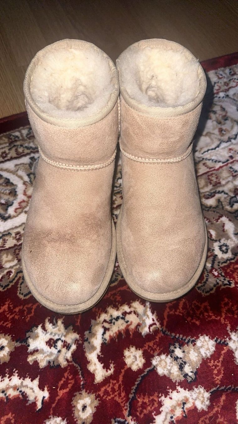 Ugg Damenschuhe: UGG Schuhe – Gebraucht aus Zürich von dan_g5td