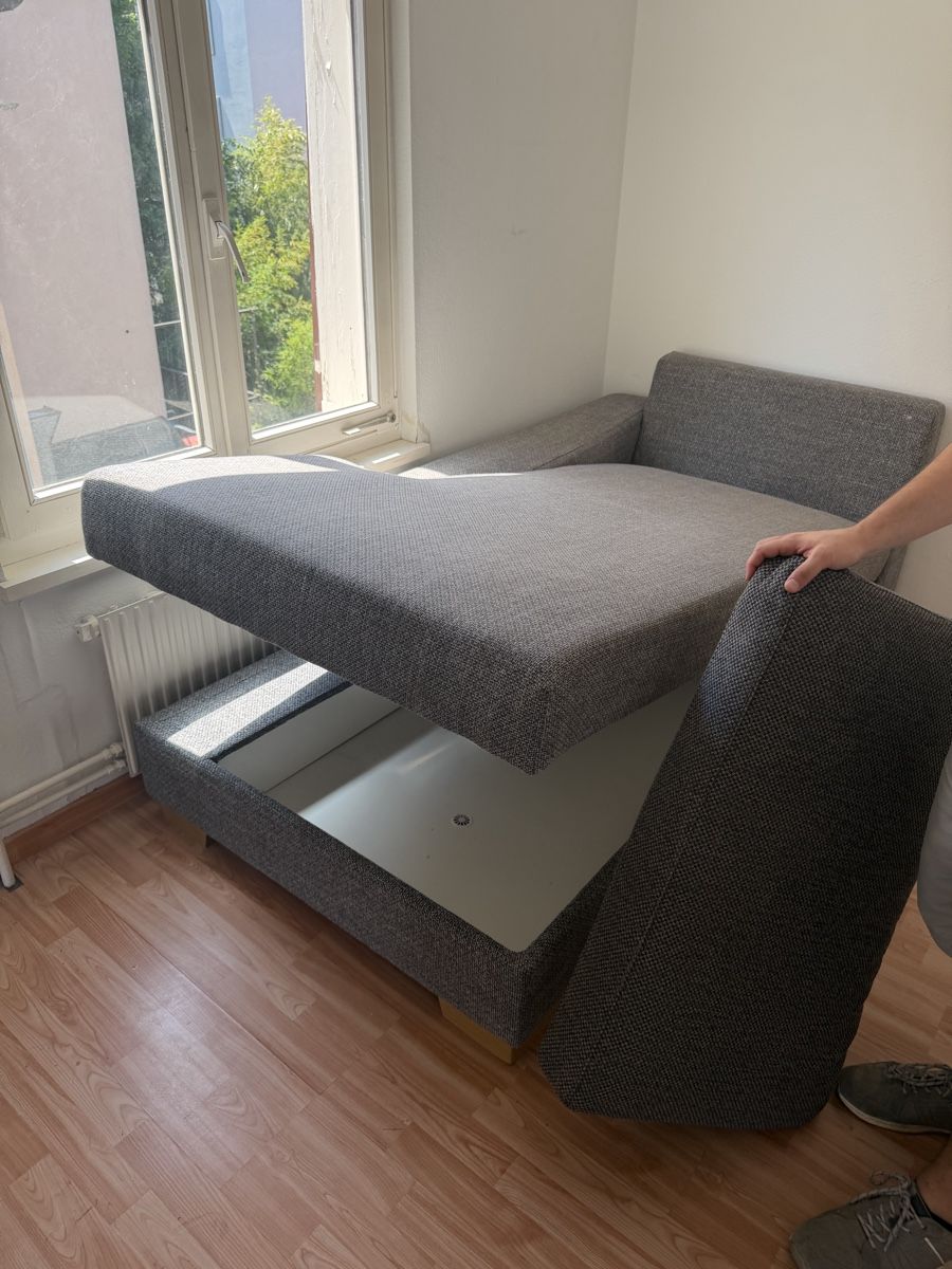 Divani: Sofa mit Stauraum. 1,80 m lang. – Usato da St. Gallen venduto da sof_68fx 1
