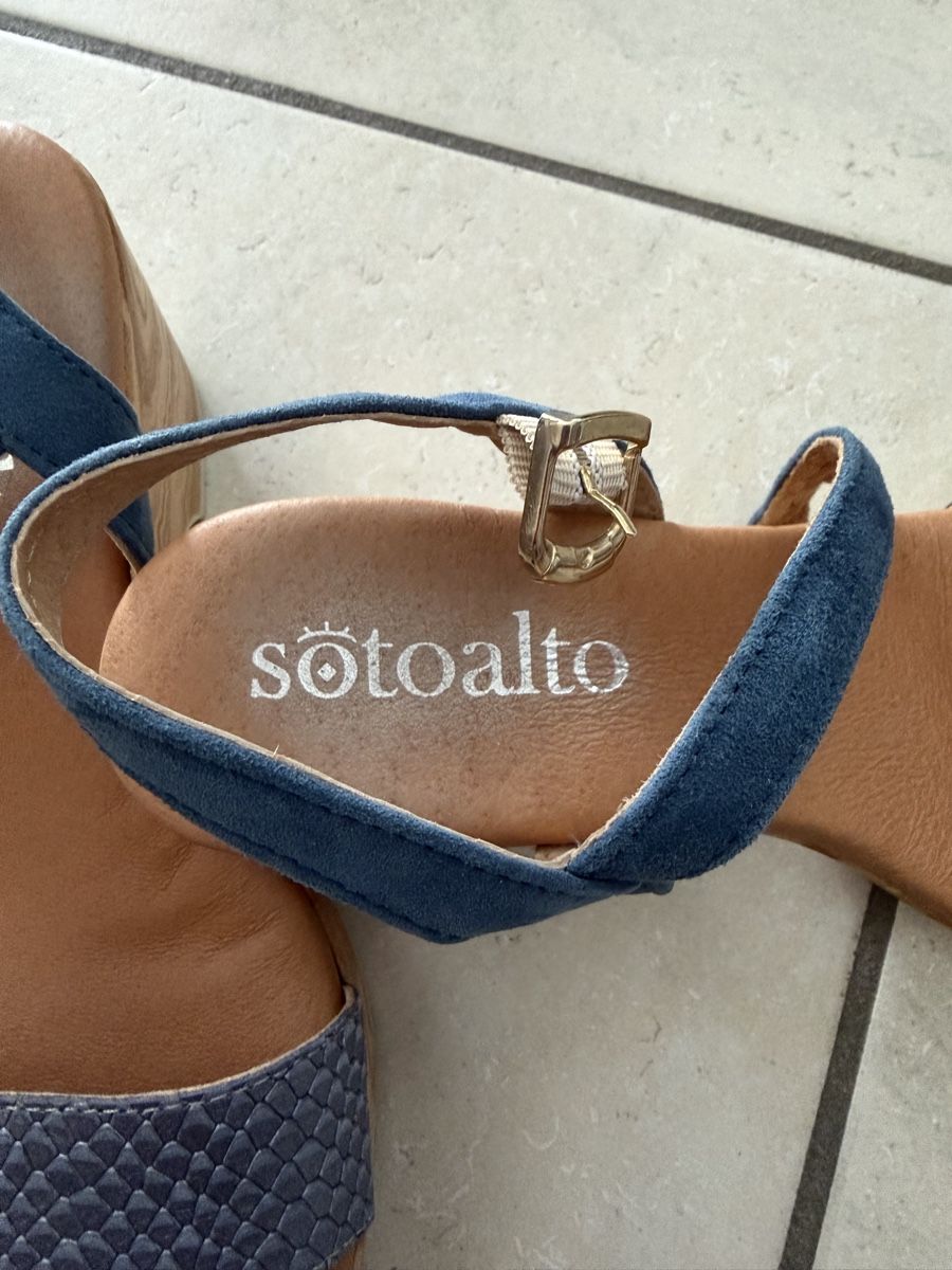 Scarpe da donna: Sandaletten Gr. 38 – Nuovo (secondo la descrizione) da Greifensee venduto da Tschappala 3
