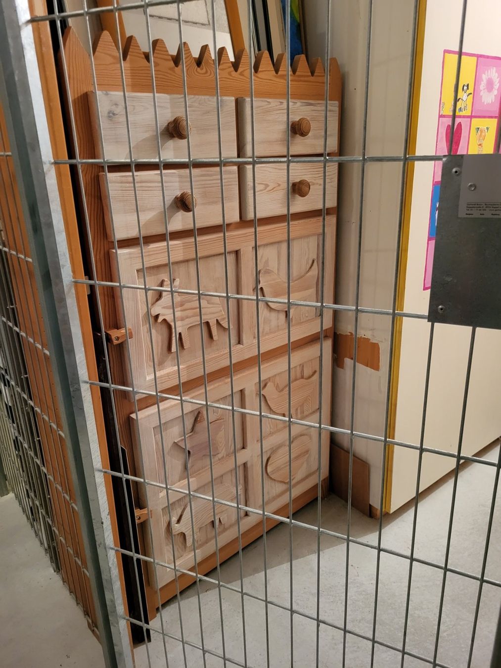 Schränke: Wunderschöner, nicht alltäglicher Schrank – Gebraucht aus Zürich von Lizi7
