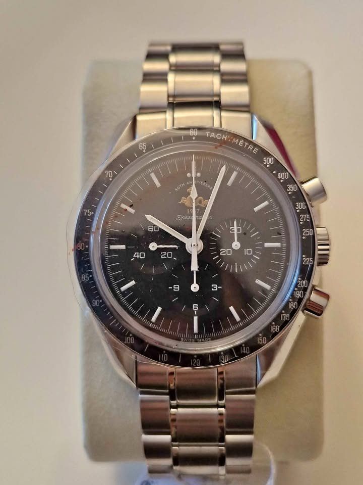 Omega Montres: OMEGA Speedmaster 50th Anniversary "1957" - Limited Edition – Neuf avec emballage d'origine à Biasca par Nicolas.Ney 3
