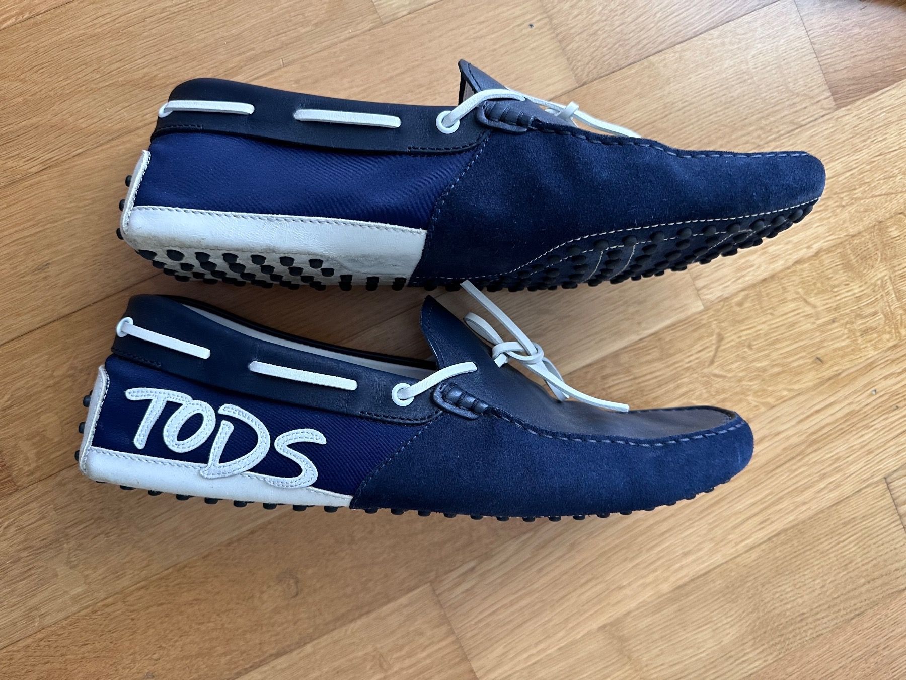 Tod'S Scarpe da uomo: TOD's Mokasin Grösse 45 Herren – Usato da Wilen b. Wollerau venduto da Marvinh2g2
