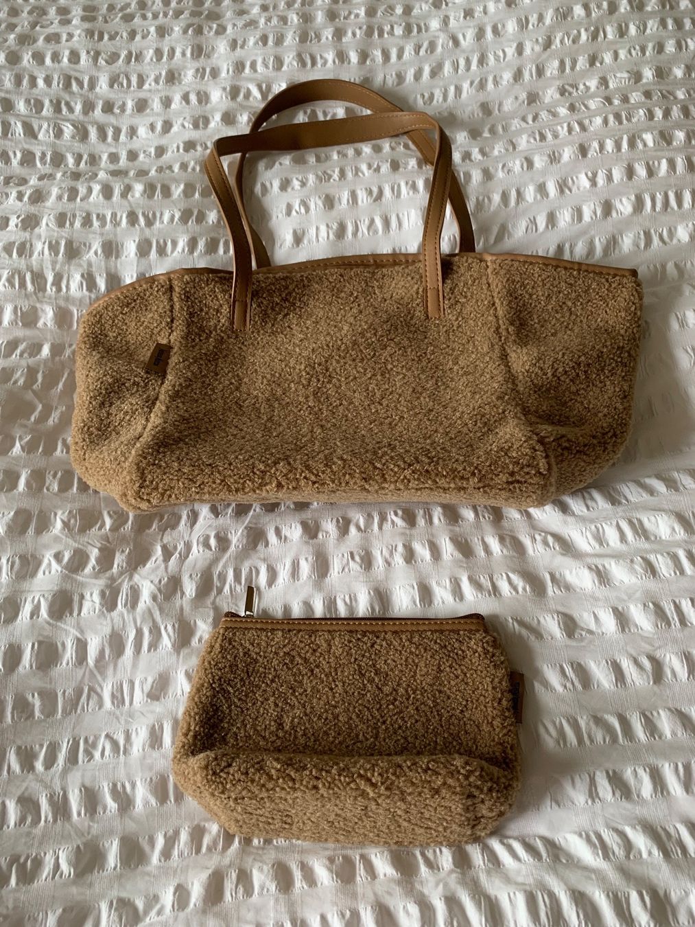 Borse da donna: Neiman Marcus: Neu/unbenutzt- hellbrauner Shopper mit Beutel – Nuovo (secondo la descrizione) da Luzern venduto da paulablue 3