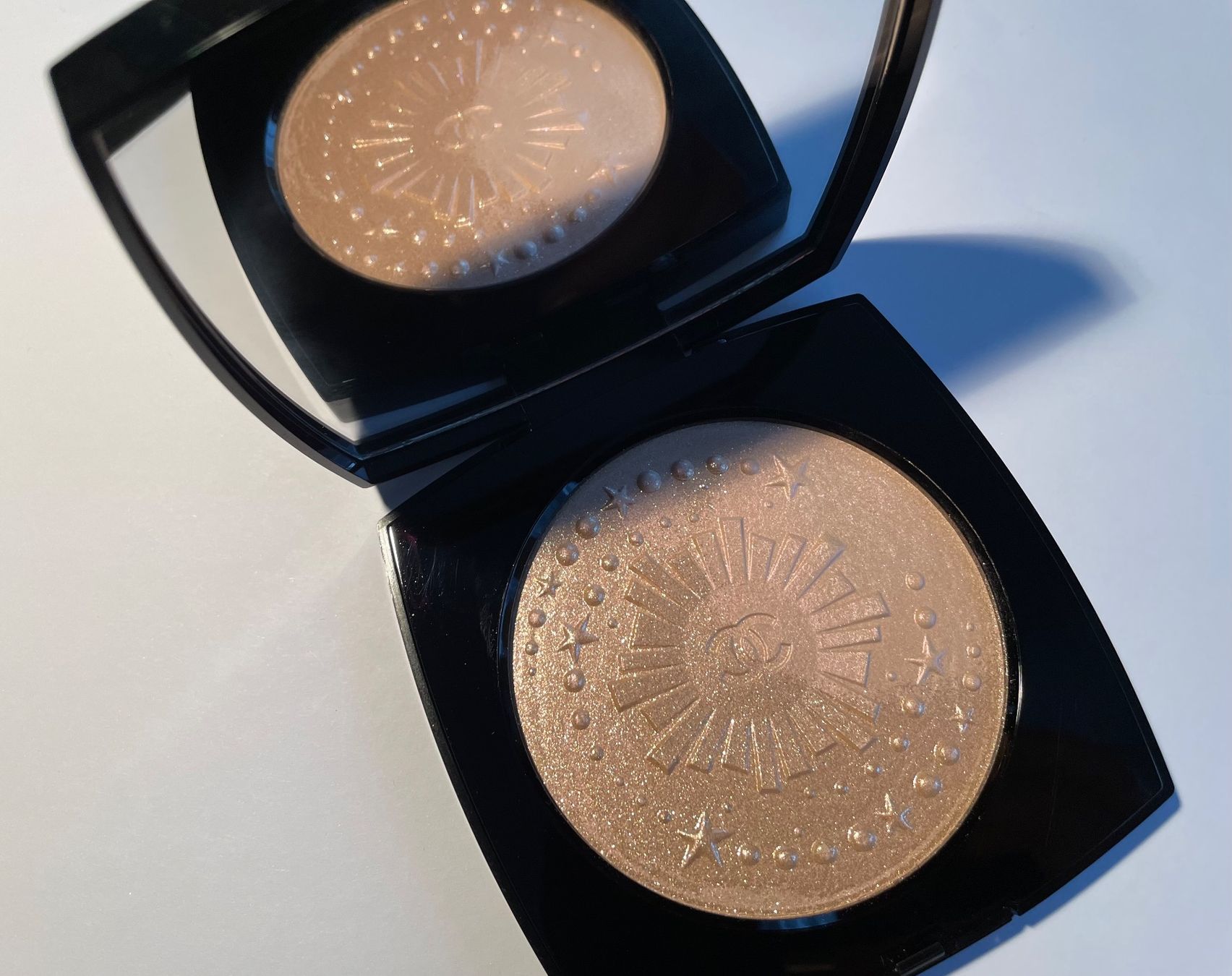Chanel Make-up: Chanel Highlighter Puder NP. 104.- – Nuovo (secondo la descrizione) da Rüfenacht BE venduto da Milena_1 6