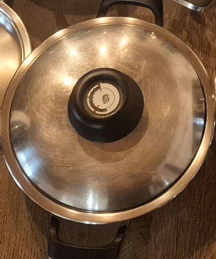 Amc Padelle: AMC Kochtöpfe mit Deckel – Usato da Oberbipp venduto da Schaadli91 1