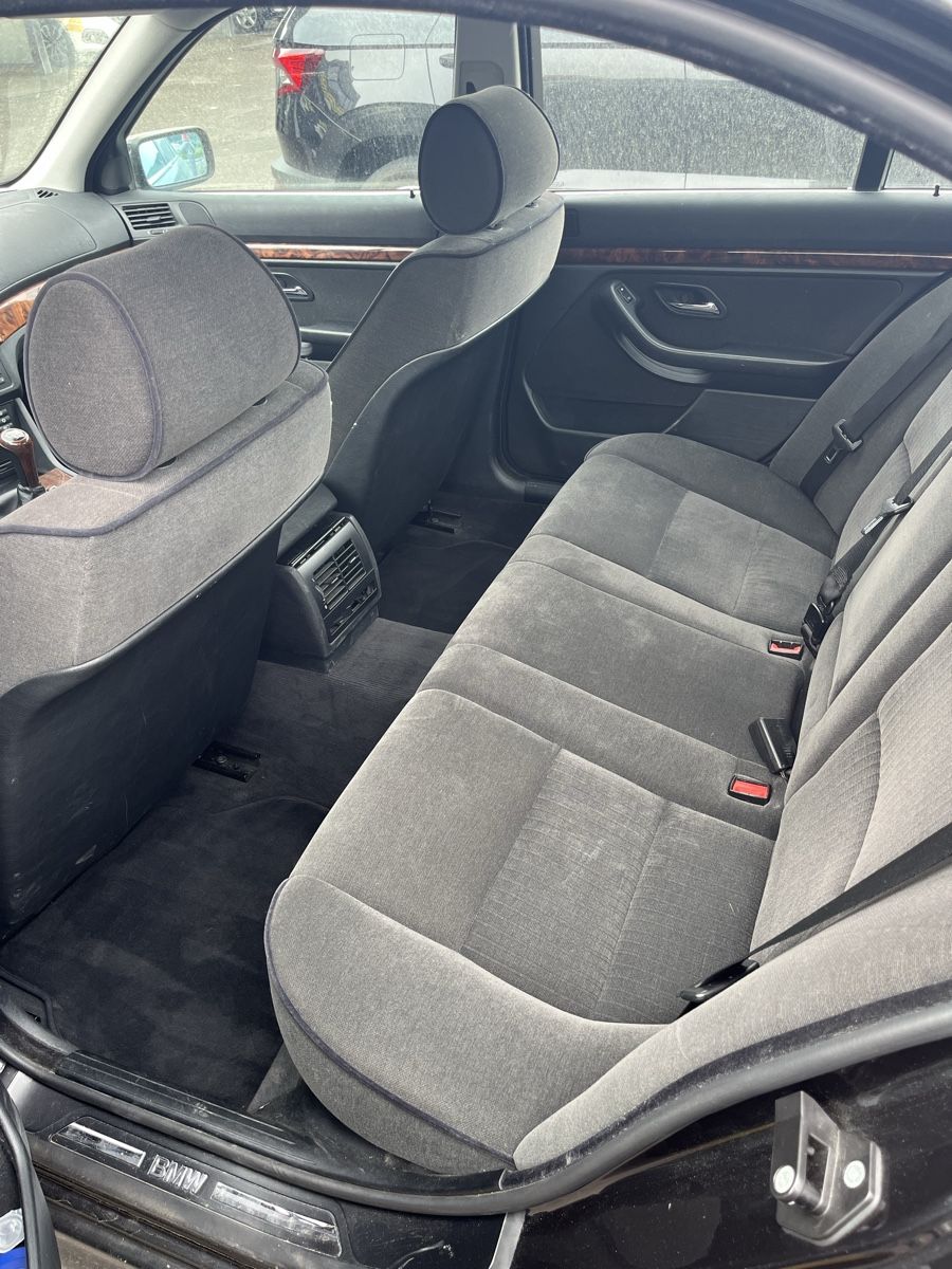 BMW Autos: BMW 528i AB SERVICE – D'occasion à Zürich par rxb_cdf5 2