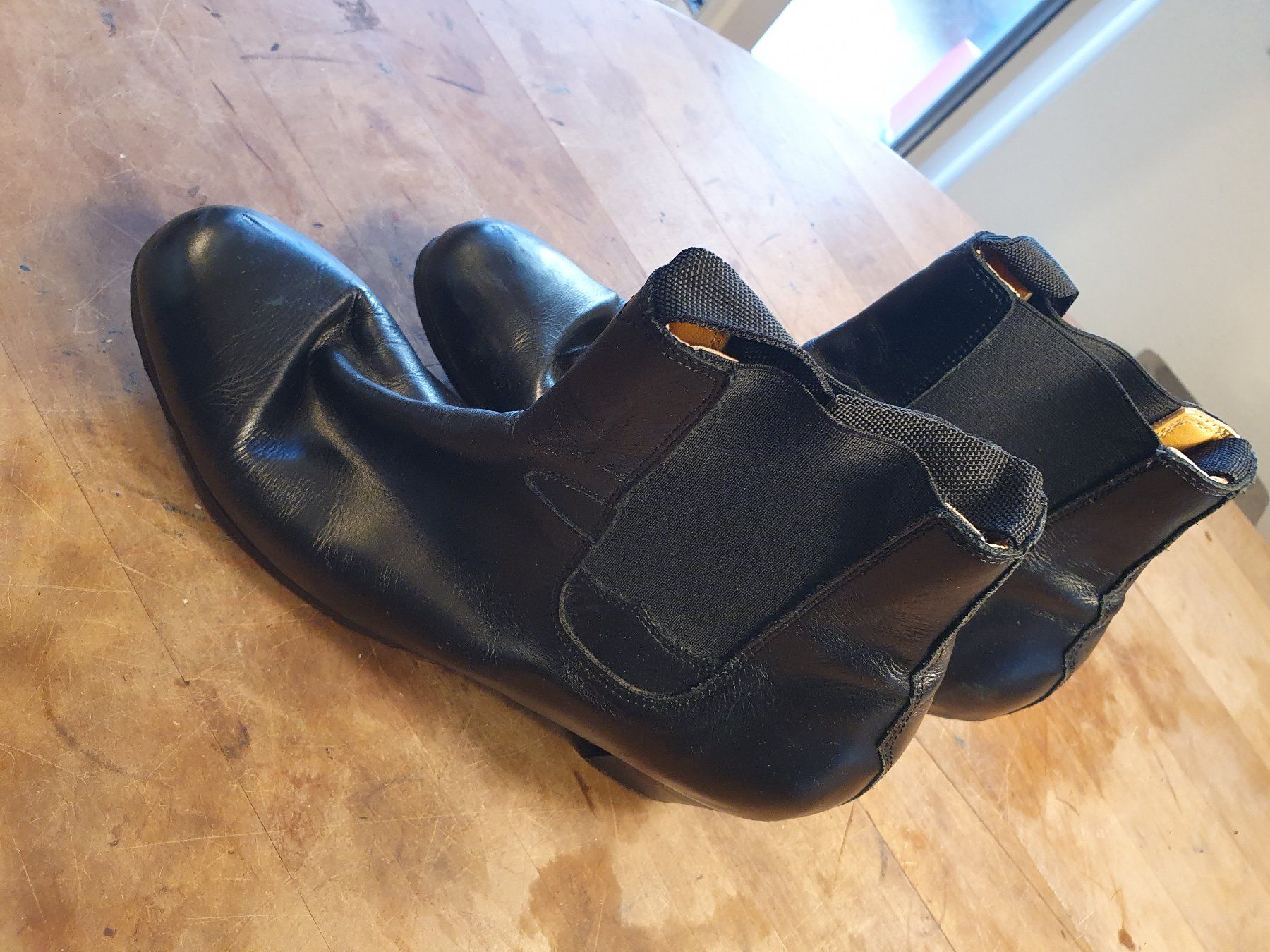 Scarpe da donna: Flamencostiefeletten genagelte Sohlen gr 31 – Usato da Zürich venduto da loosebone