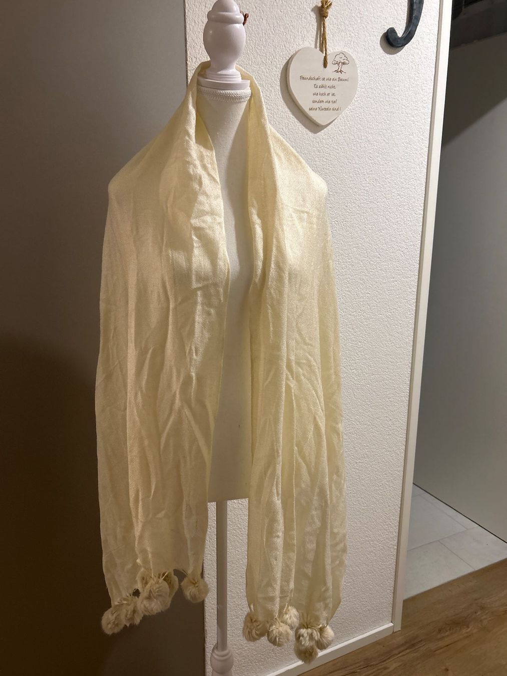 Foulard & Sciarpe: Schal mit Bommeln cremefarbig 180/64 cm – Usato da Brunnen venduto da Nala2929 3