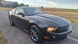 Ford Mustang 3.7 V6 frisch ab MFK