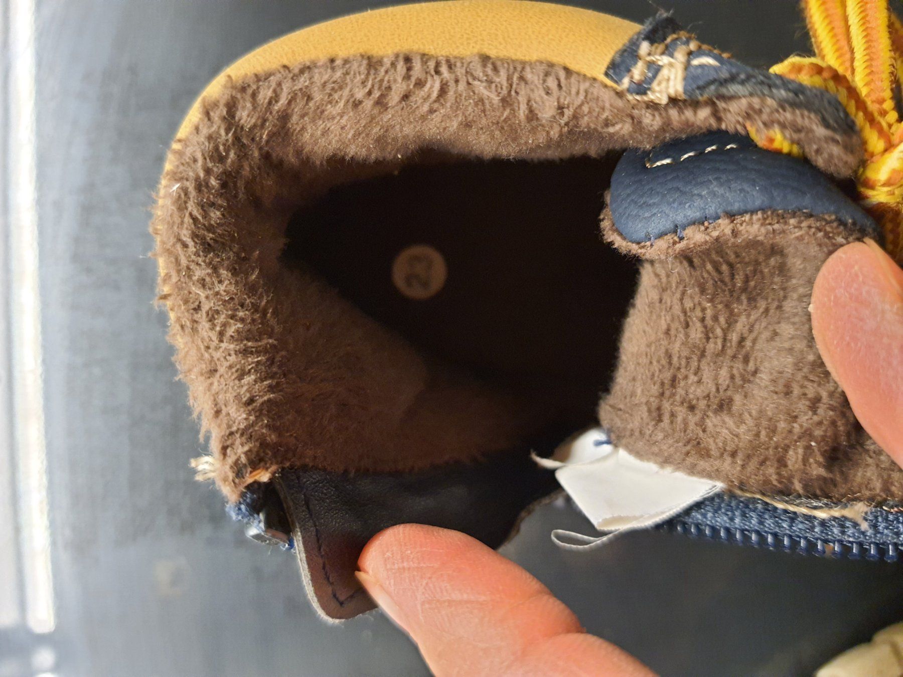 Scarpe per ragazzi: chaussures d'hiver taille 23 – Usato da Montmollin venduto da islachat 3