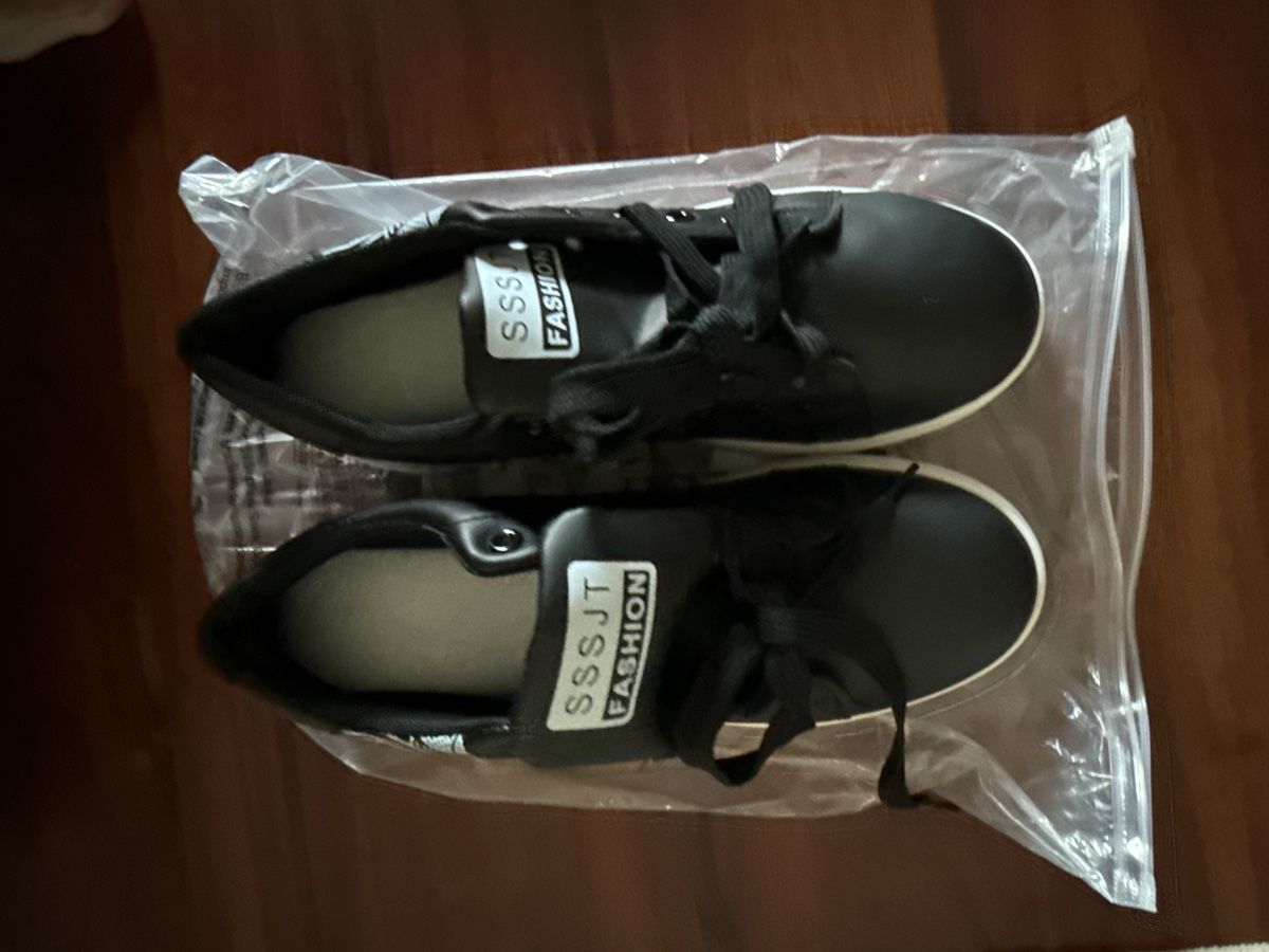 Scarpe per ragazzi: Turnschuhe neu – Nuovo (secondo la descrizione) da Luzern venduto da chevy7779 1