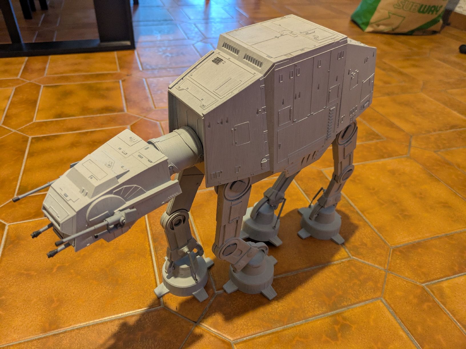 Star Wars Modellbausätze & Standmodelle: Star wars : Maquette AT-AT – Gebraucht aus Perly von FefeHof
