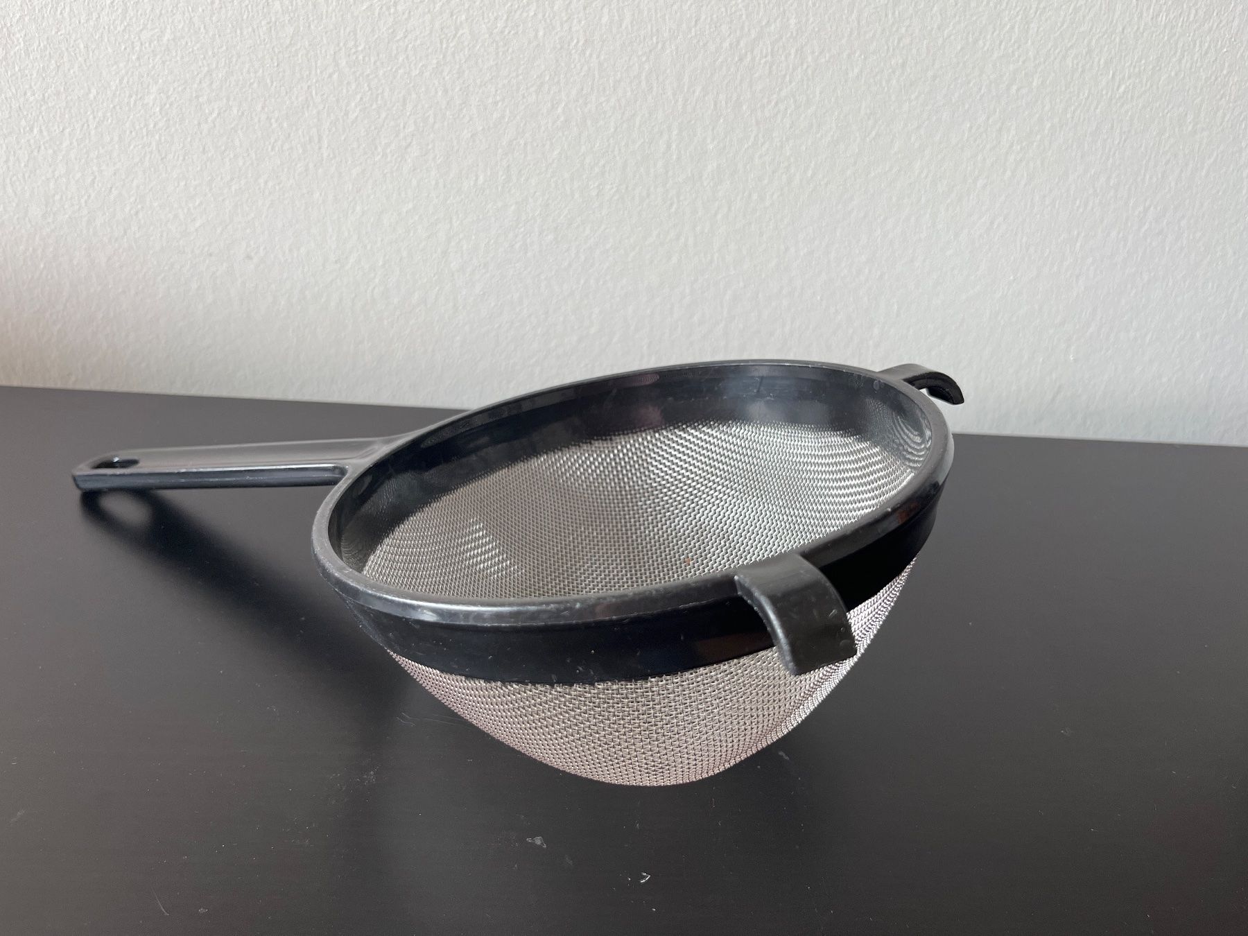 Küchengeräte: Heiwi - Sieb, schwarz, Ø 19 cm – Gebraucht aus Luzern von Jiggy_8898 1