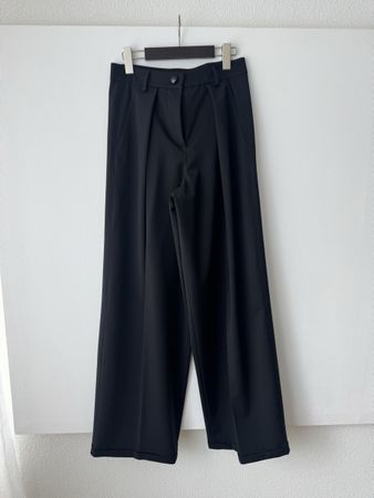 Emporio Armani Hose, Gr. 40, neuwertig.