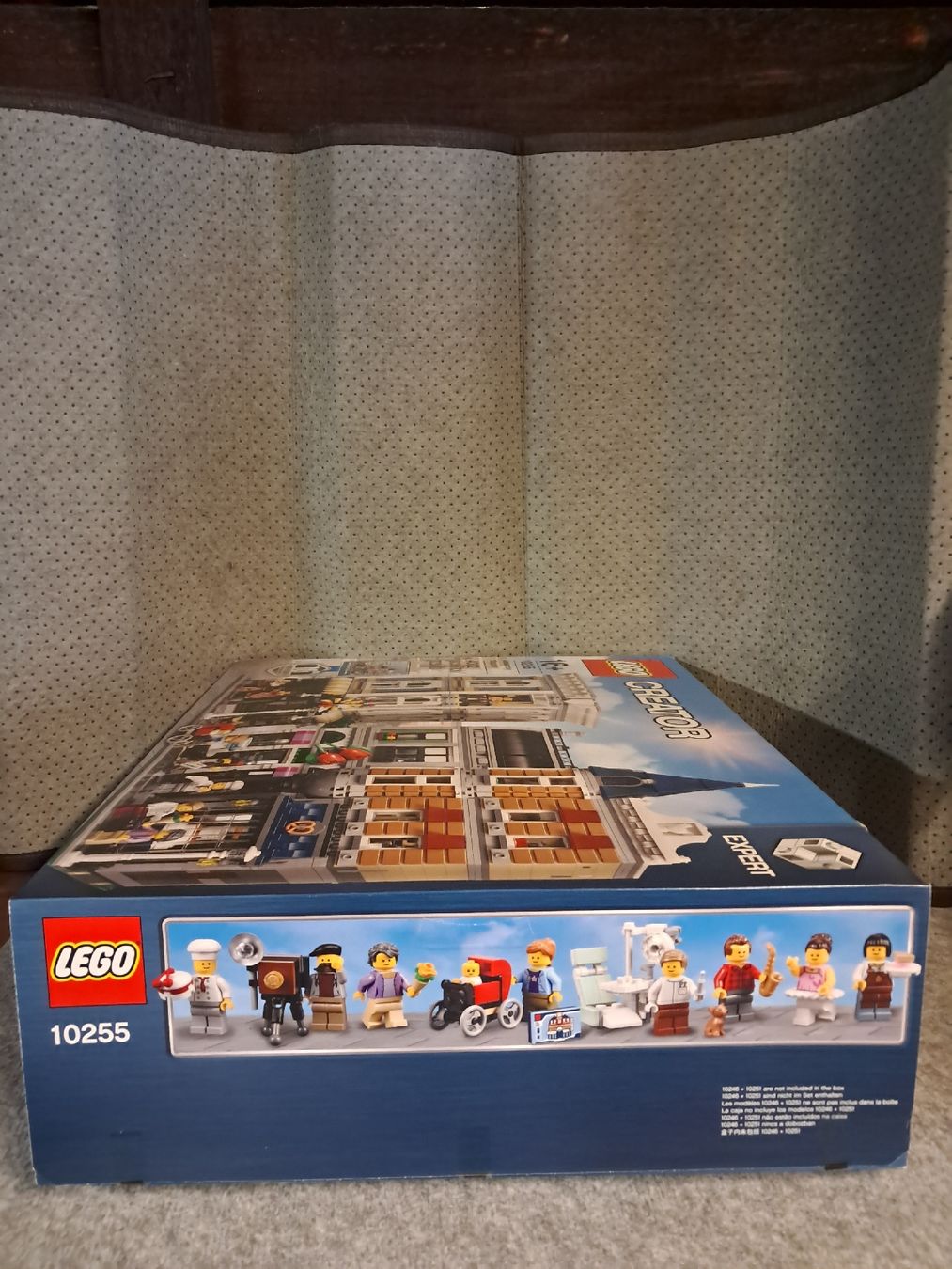 Lego Spielzeuge: Lego 10255 Stadtleben Neu – Neu und originalverpackt aus Hornussen von BBGratz 2