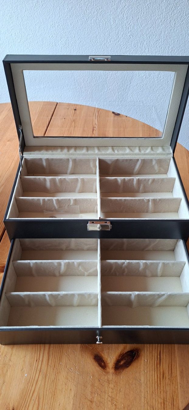 Autres décorations & accessoires: Brillen Aufbewahrungskoffer – Neuf (Voir description) à Männedorf par Mis_nl7l 1