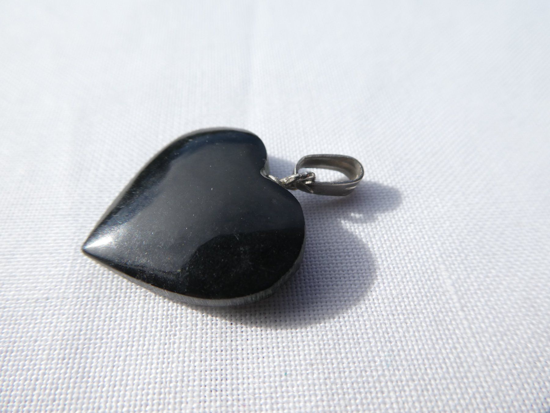 Ciondoli: Herz-Anhänger Onyx; Ø 2cm – Usato da Gattikon venduto da kaandooh