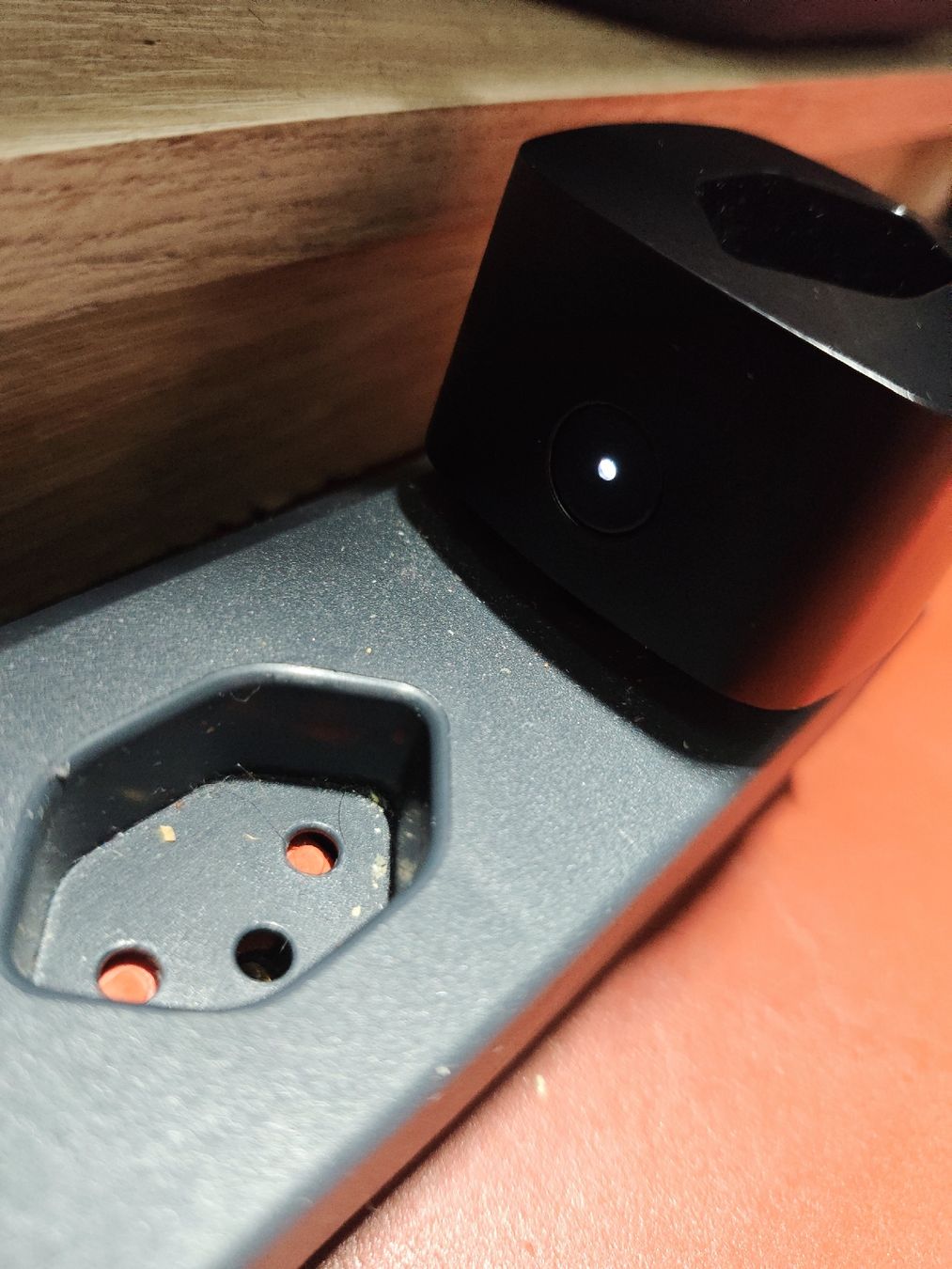 Interruttori: Hombli Smart Swiss Socket Schwarz (NEU) – Nuovo (secondo la descrizione) da Köniz venduto da Schweiz1992 3