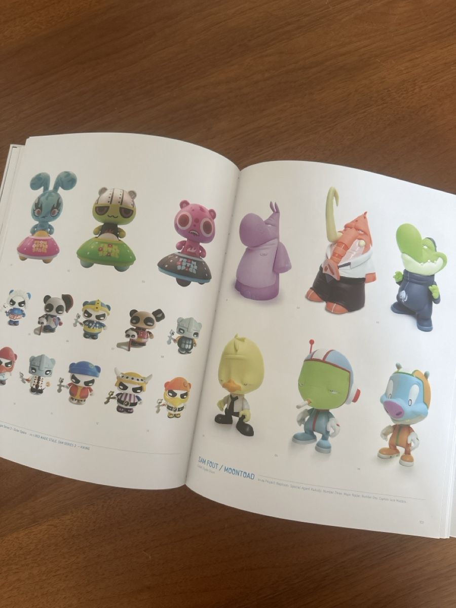 Libri: Buch: Dot Dot Dash Designer Toys Action Figures Character Ar – Usato da Bern venduto da Sunne2003 5