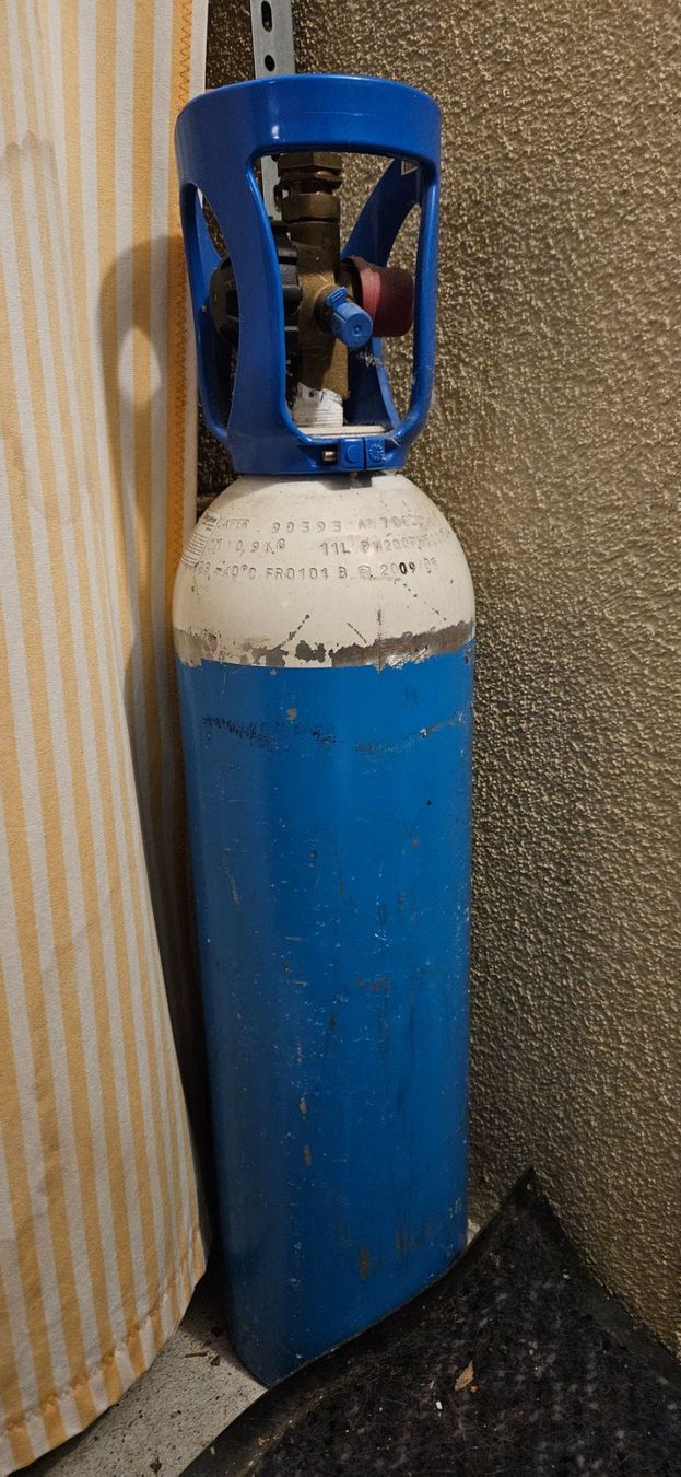 Apparecchiature e tecnologia a gas: Carbagas Minitop Sauerstoffflasche – Usato da Meyriez venduto da Zigzagzug