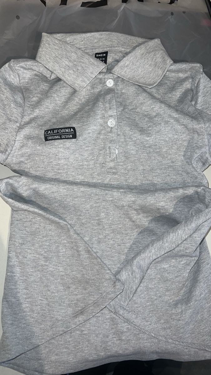 Shein Lotti di vestiti: 2 x NEU KLEIDER AB FR . 1.- – Nuovo e nell'imballaggio originale da Zürich venduto da sepp69 2