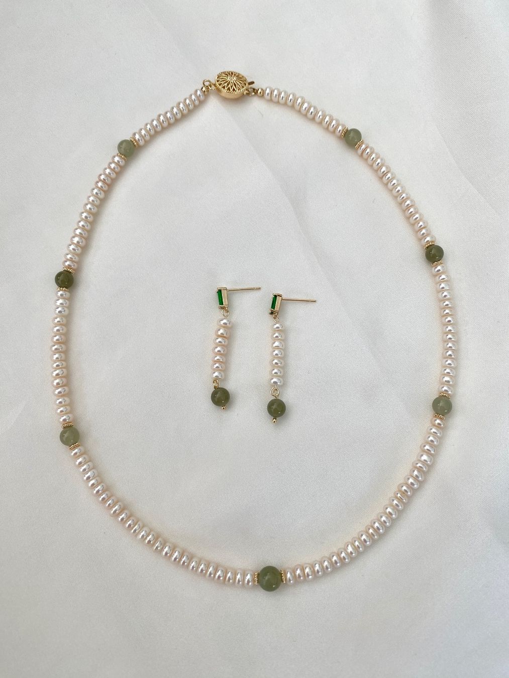 Catenine: Süsswasserperlen Kette mit Ohrringe – Nuovo e nell'imballaggio originale da Sarnen venduto da Yingsperlen4 2