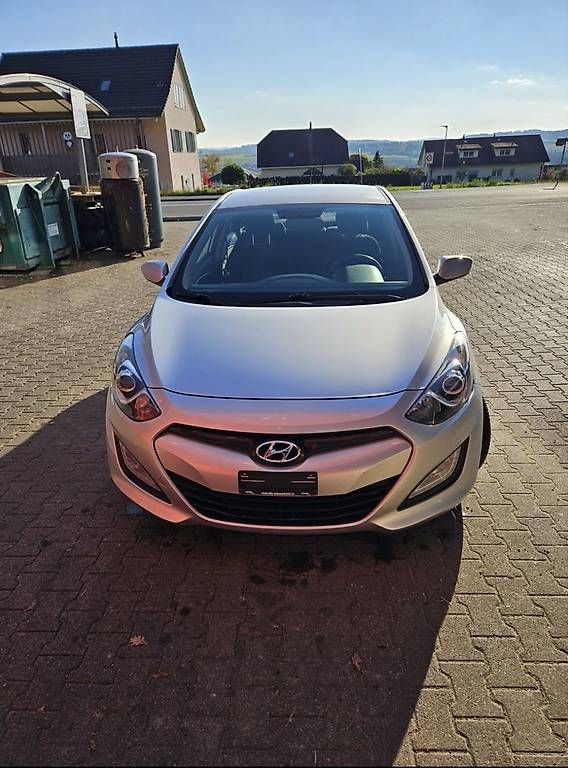 Automobili: Hyundai i30 ab MFK 27.03.2026 – Usato da Buch b. Frauenfeld venduto da lad_dd7w 1