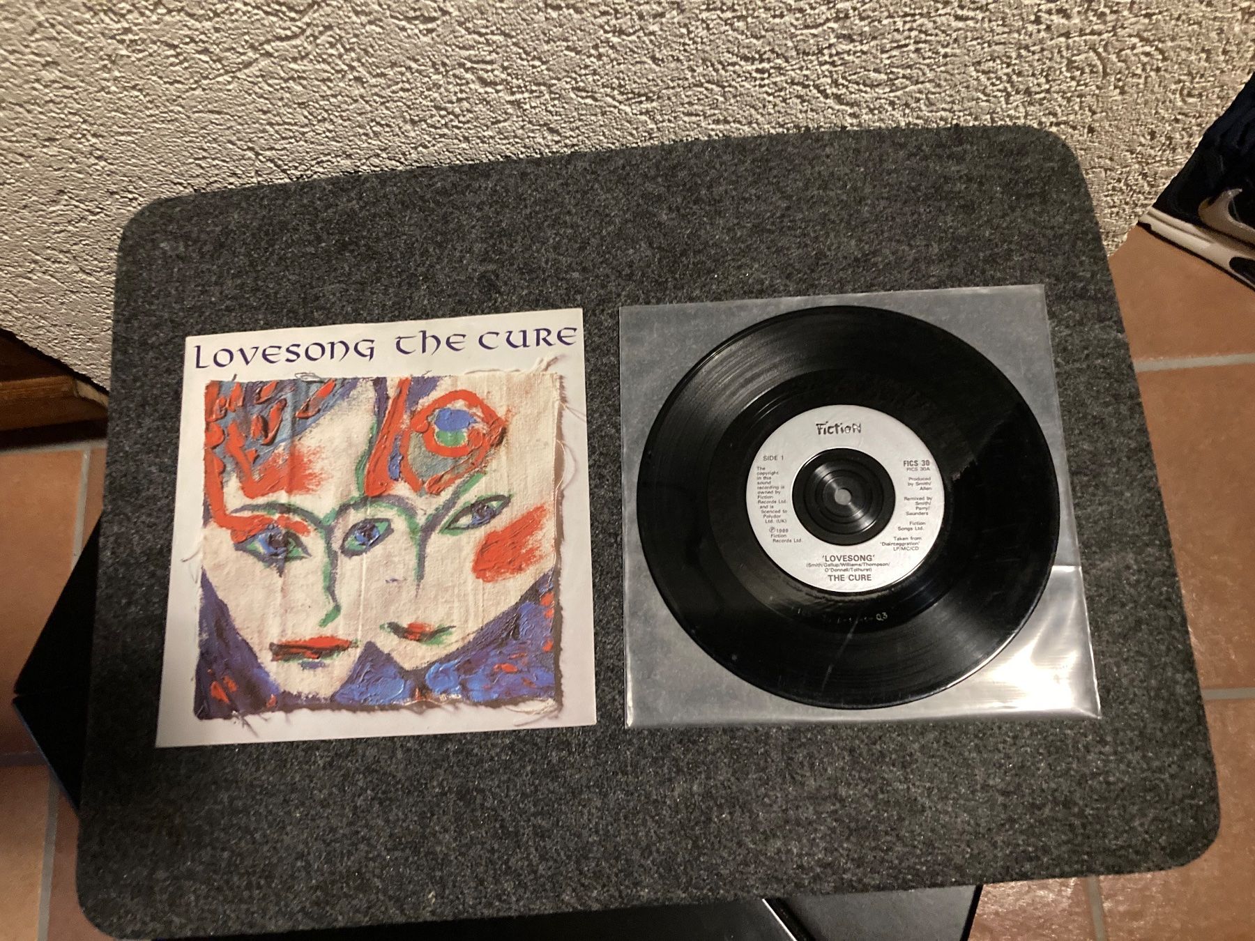 Dischi in vinile: The Cure - Lovesong – Usato da Fribourg venduto da Karushi