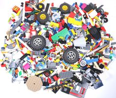 1.5 kg. Legoteile mit Minifiguren