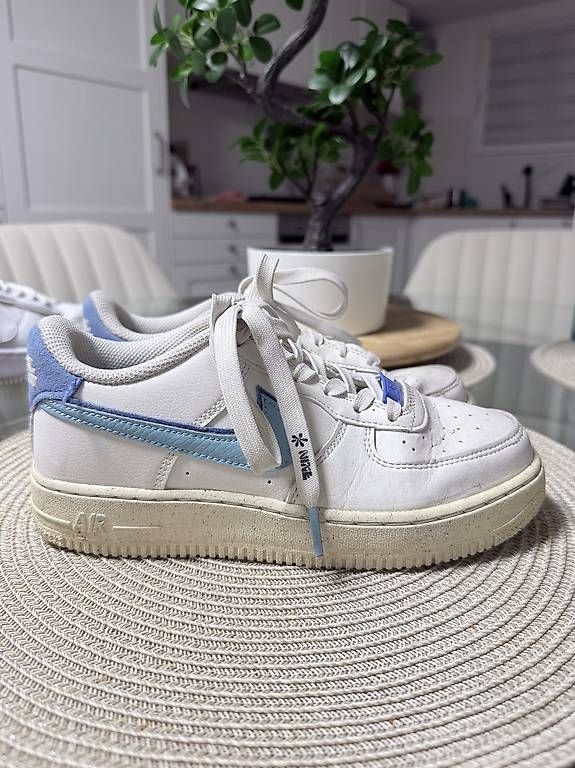 Scarpe da uomo: Nike Air Force  – Usato da Sennwald venduto da Cloe_M98