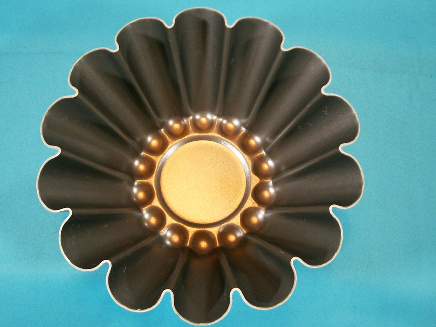 Teglie da forno: Beschichtete Kuchen-Backform 20cm – Usato da Laupen ZH venduto da tonisculati 3