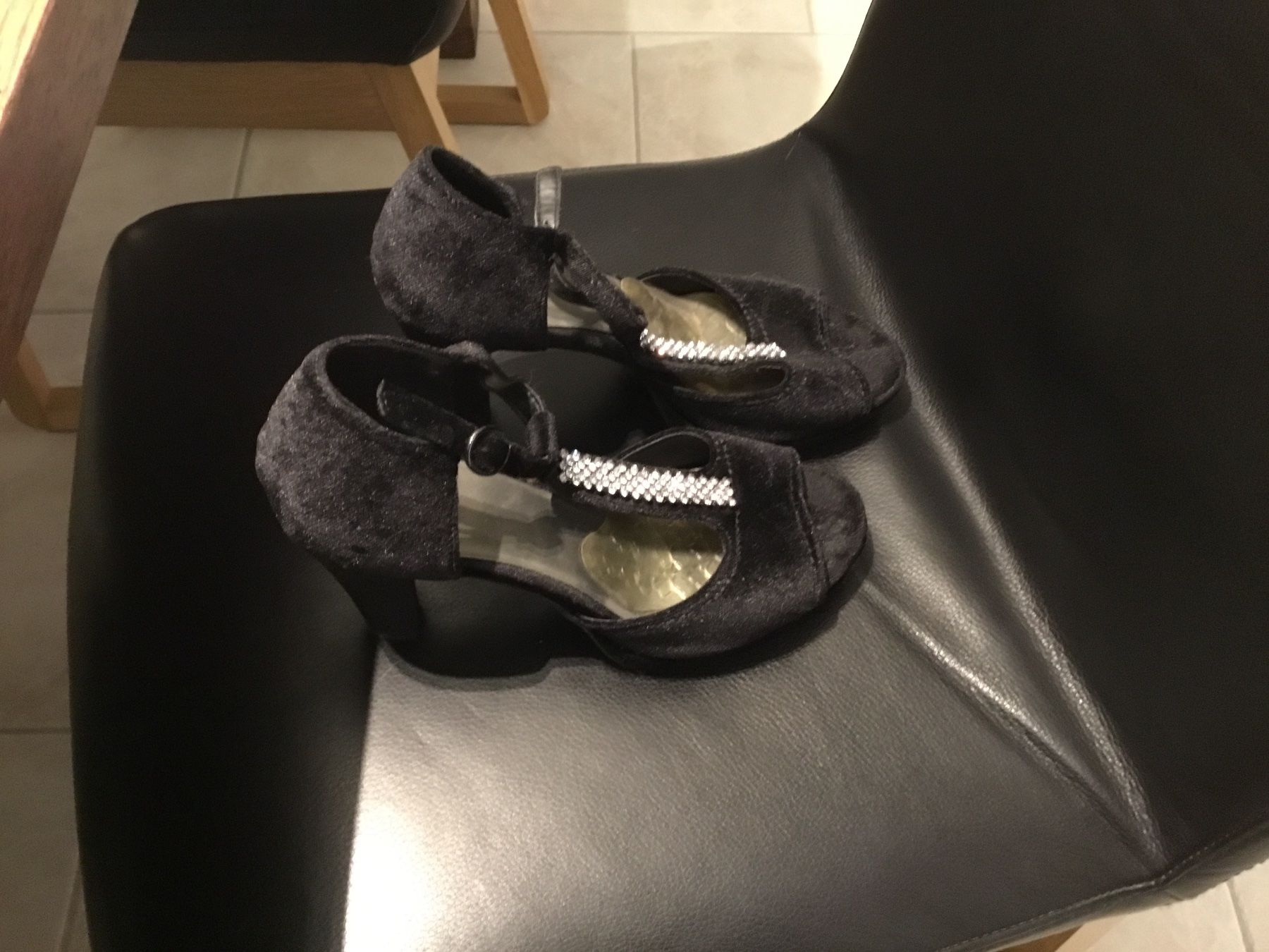 Scarpe da donna: Schöner offner Absatzschuh Gr.40 – Usato da Würenlos venduto da Tina48 1