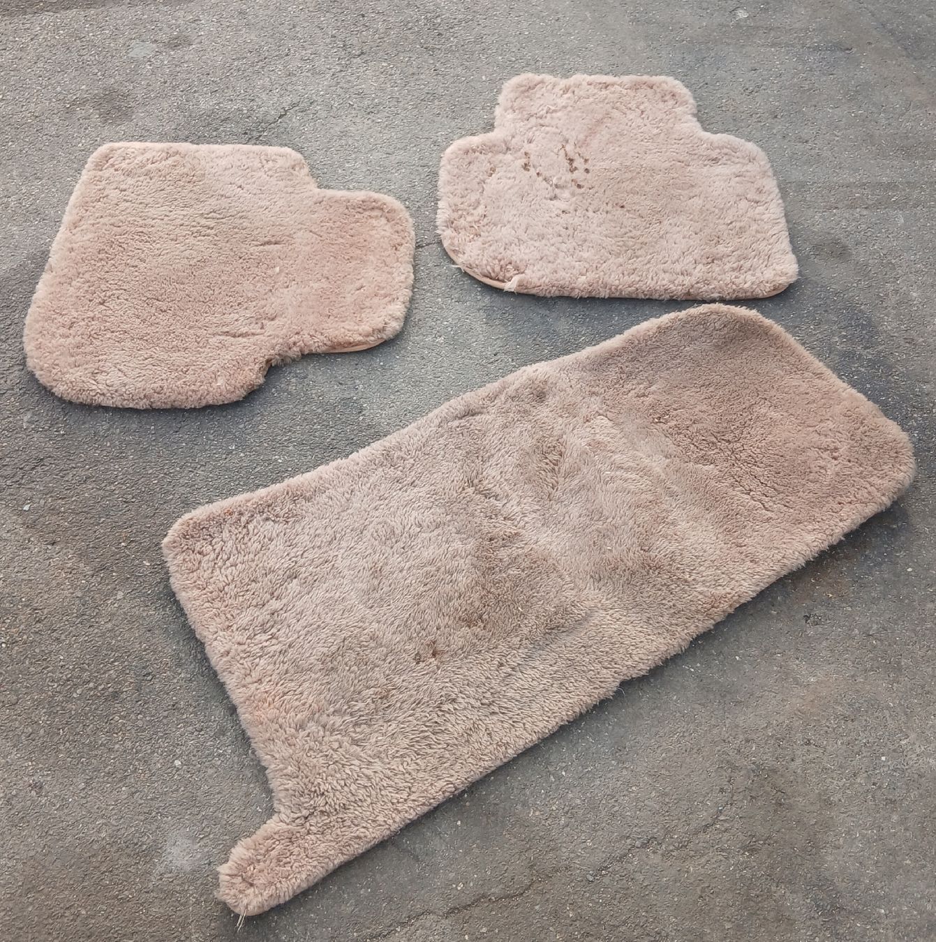 Tapis / Bacs: Tapis Daimler Six 1994-1997  – D'occasion à la heutte par Auto-stock