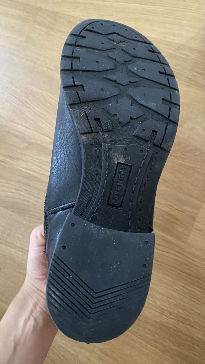Scarpe da donna: Schwarze Stiefelette in Gr. 41 – Usato da Luzern venduto da Sve_958r 4
