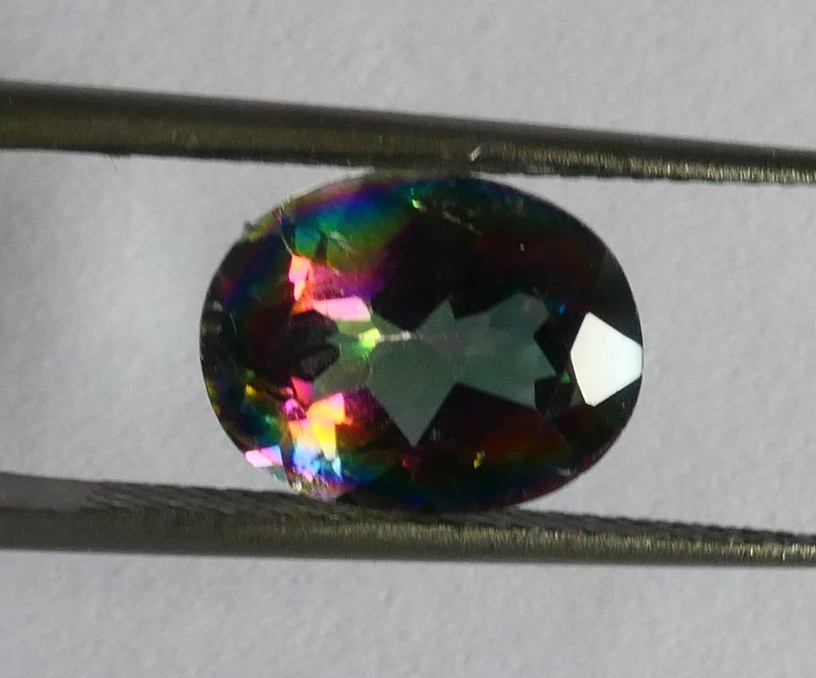 Pietre preziose: ovaler funkelnder Topas farbig – Nuovo e nell'imballaggio originale da Diegten venduto da marcel3891