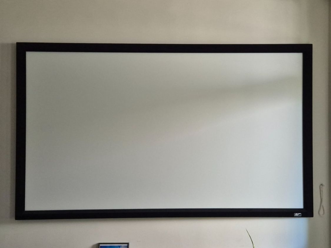 Home Cinema: Leinwand Elite Screens 92'' Zoll – Usato da Zürich venduto da Cheese1901 3