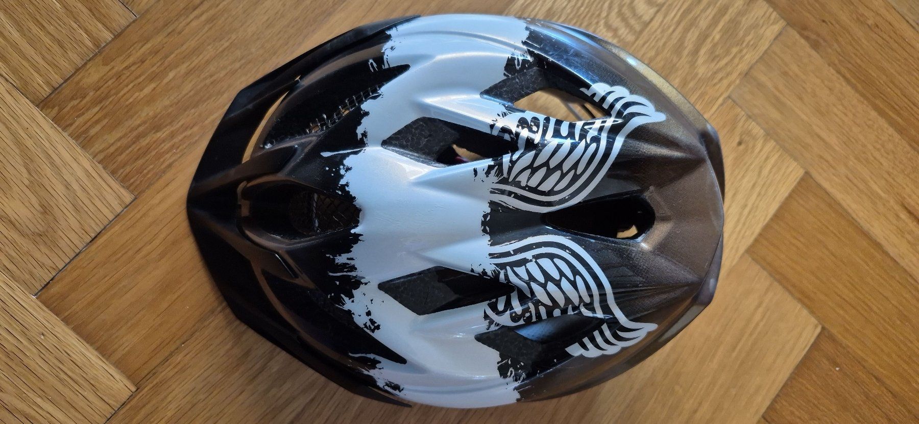 Caschi: Kinder-Velohelm SUVAliv Gr. 52-57 – Usato da Bern venduto da mdj_xm8z