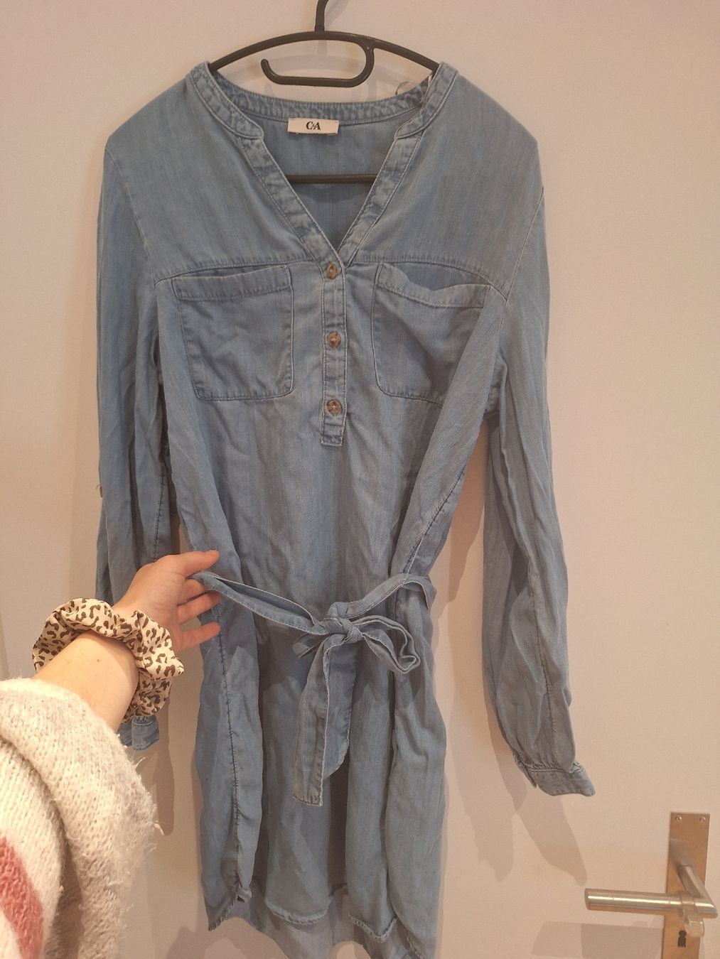 C&A Vestiti: Jeanskleid C&A hellblau mit Bindegürteö – Usato da Wangen an der Aare venduto da jan_2zxv 1